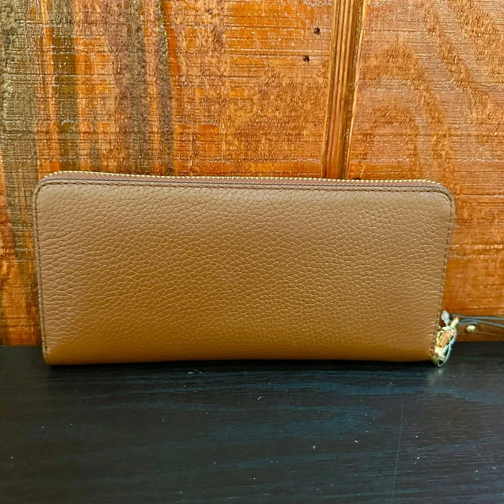 MICHAEL KORS Jet Set Travel Large Pebbled Leather Wristlet - Picture 2 of 4